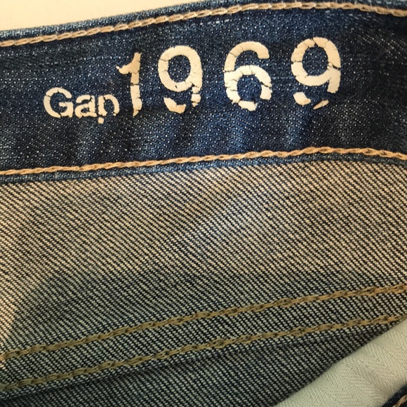 Gap Sexy Boyfriend Jeans - Picture 7 of 8